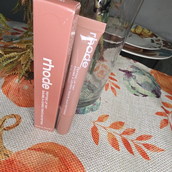 Rhode Peptide Lip Tint Toast - Picture 2 of 4